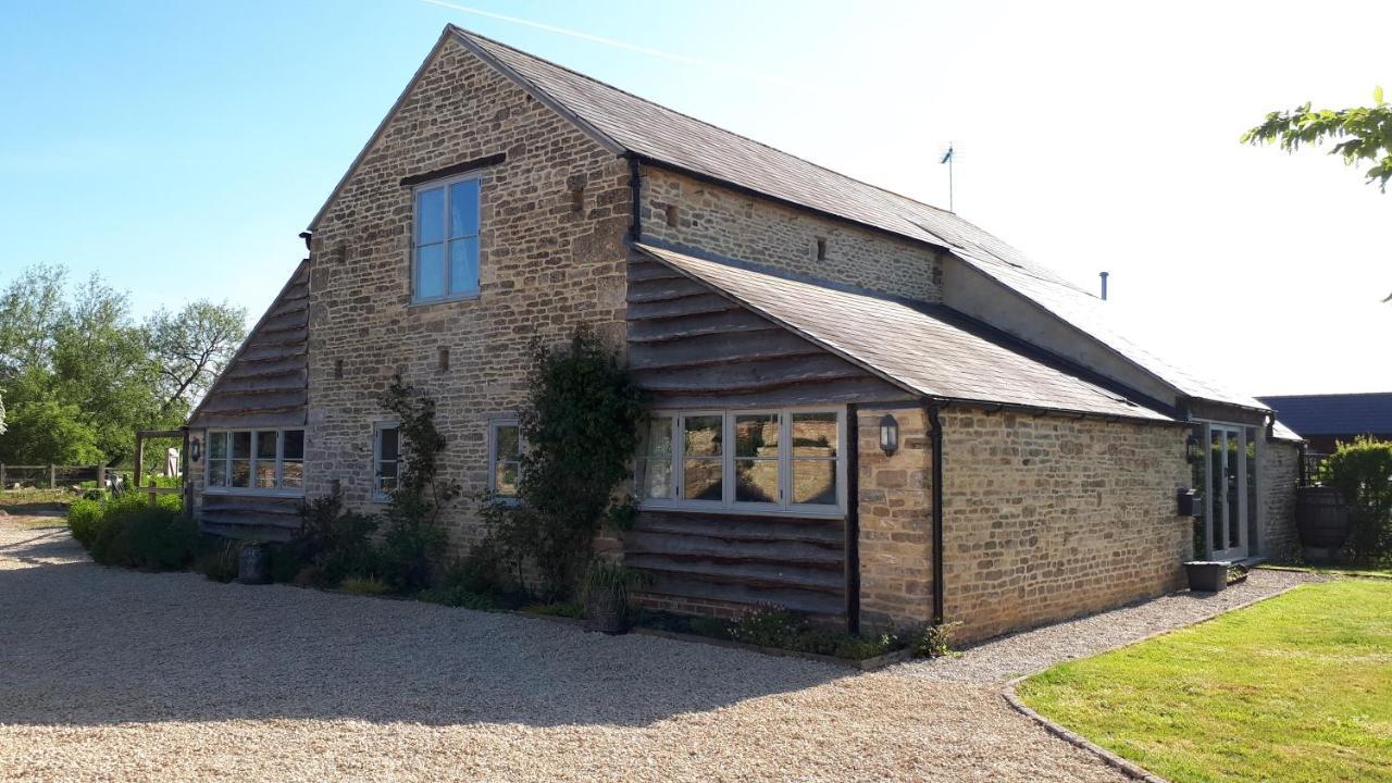 The Byre North End Farm Bed & Breakfast Ashton Keynes Dış mekan fotoğraf