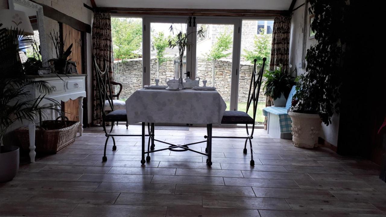 The Byre North End Farm Bed & Breakfast Ashton Keynes Dış mekan fotoğraf