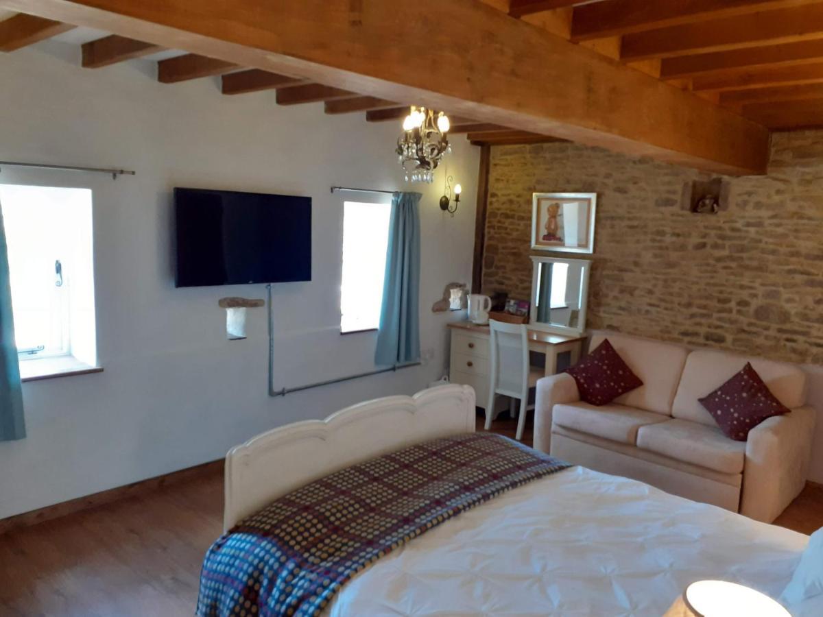 The Byre North End Farm Bed & Breakfast Ashton Keynes Dış mekan fotoğraf